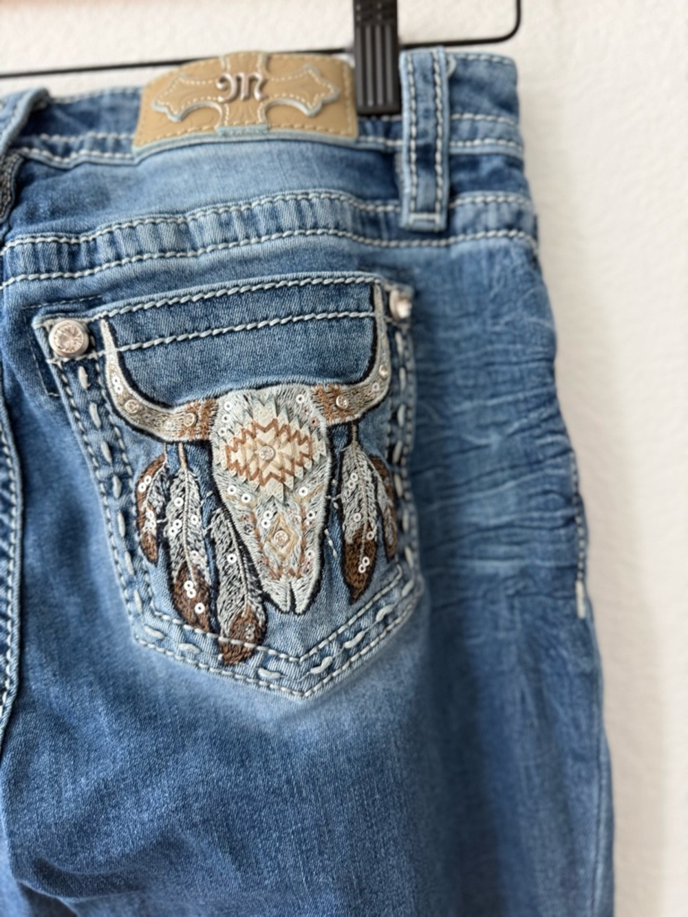 Miss Me Mid Rise Slim Boot Rhinestone Jeans SZ 26 - Picture 5 of 7